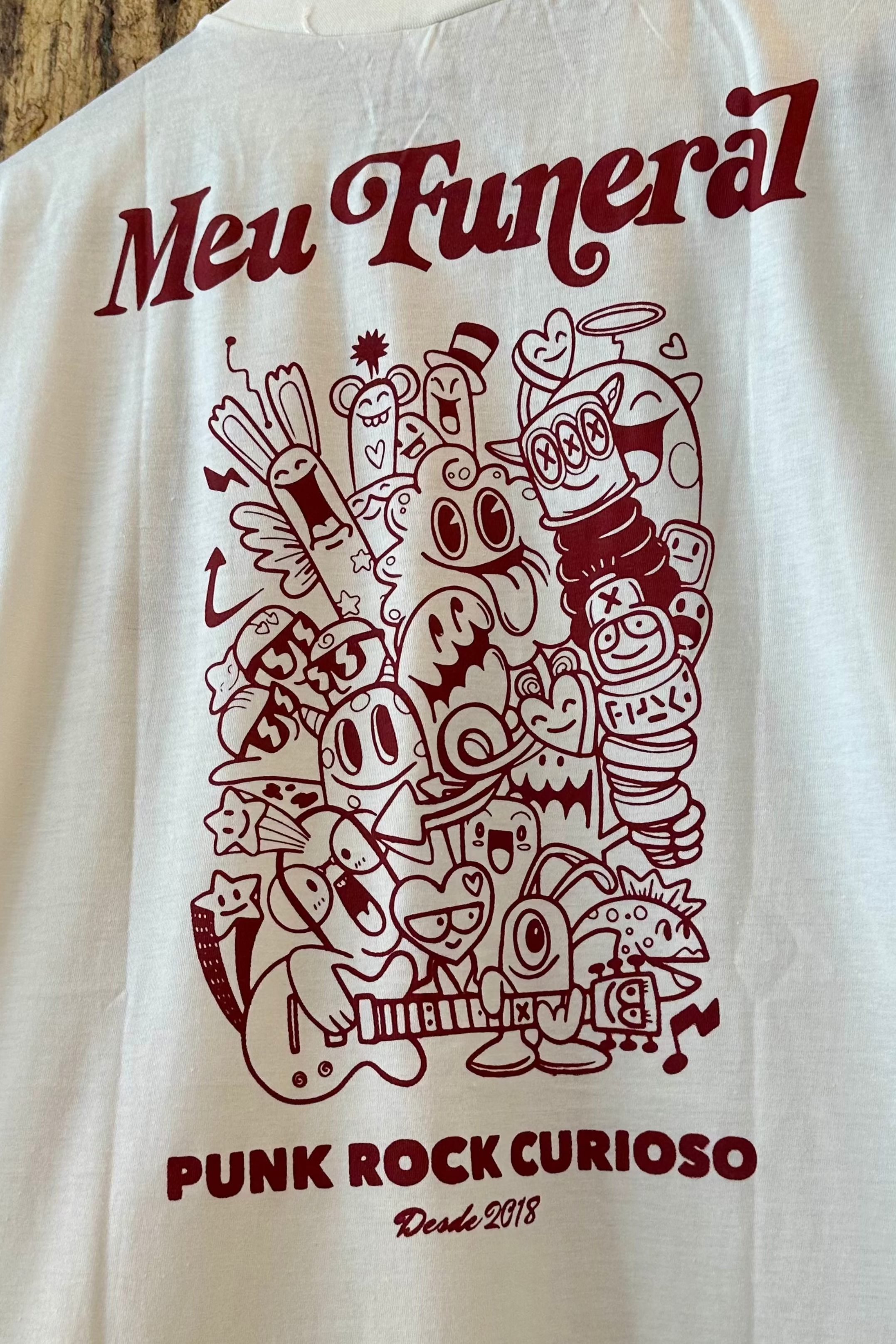 Camiseta Fufu Monstrinhos