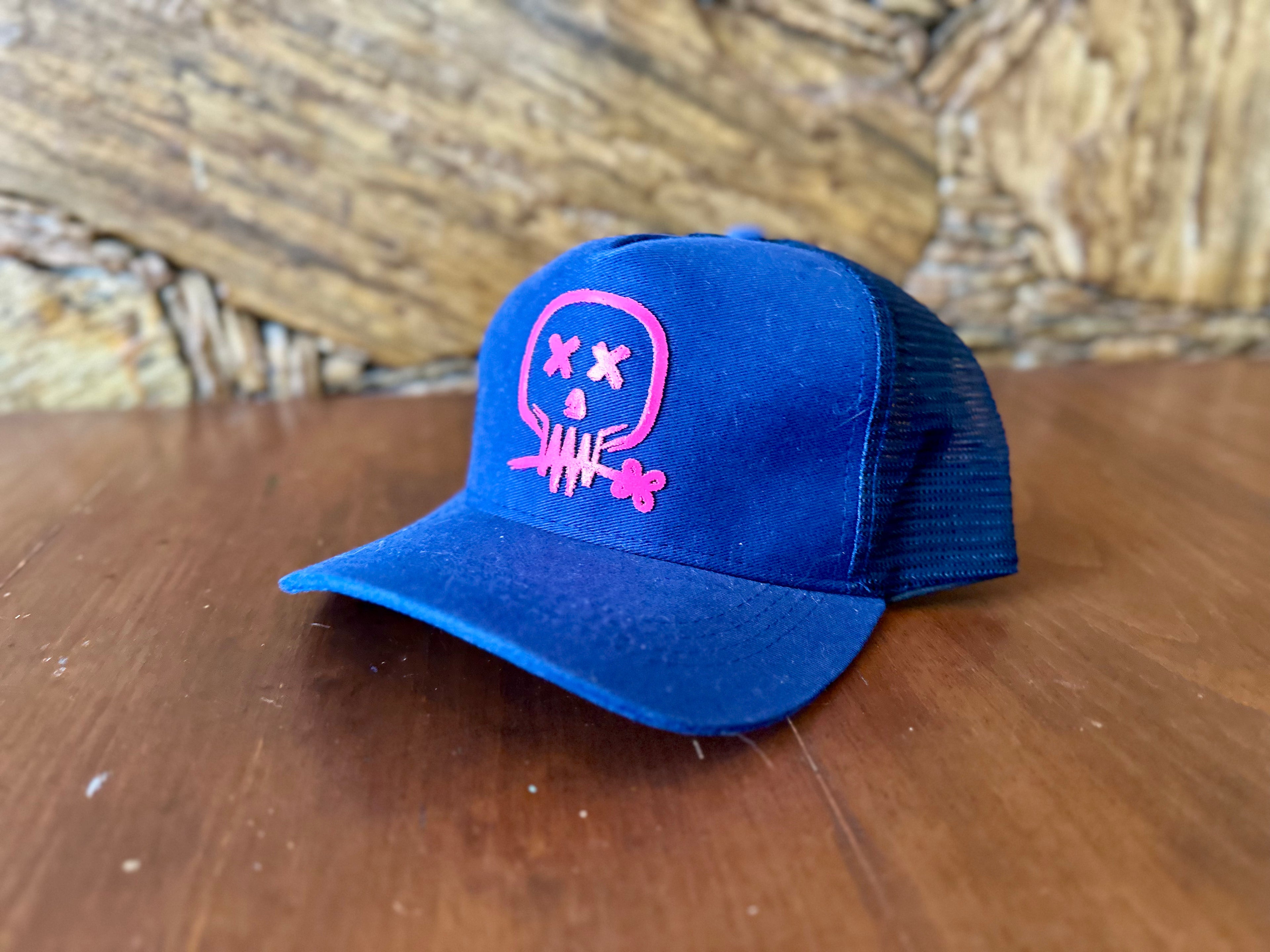 Boné Trucker Caveira