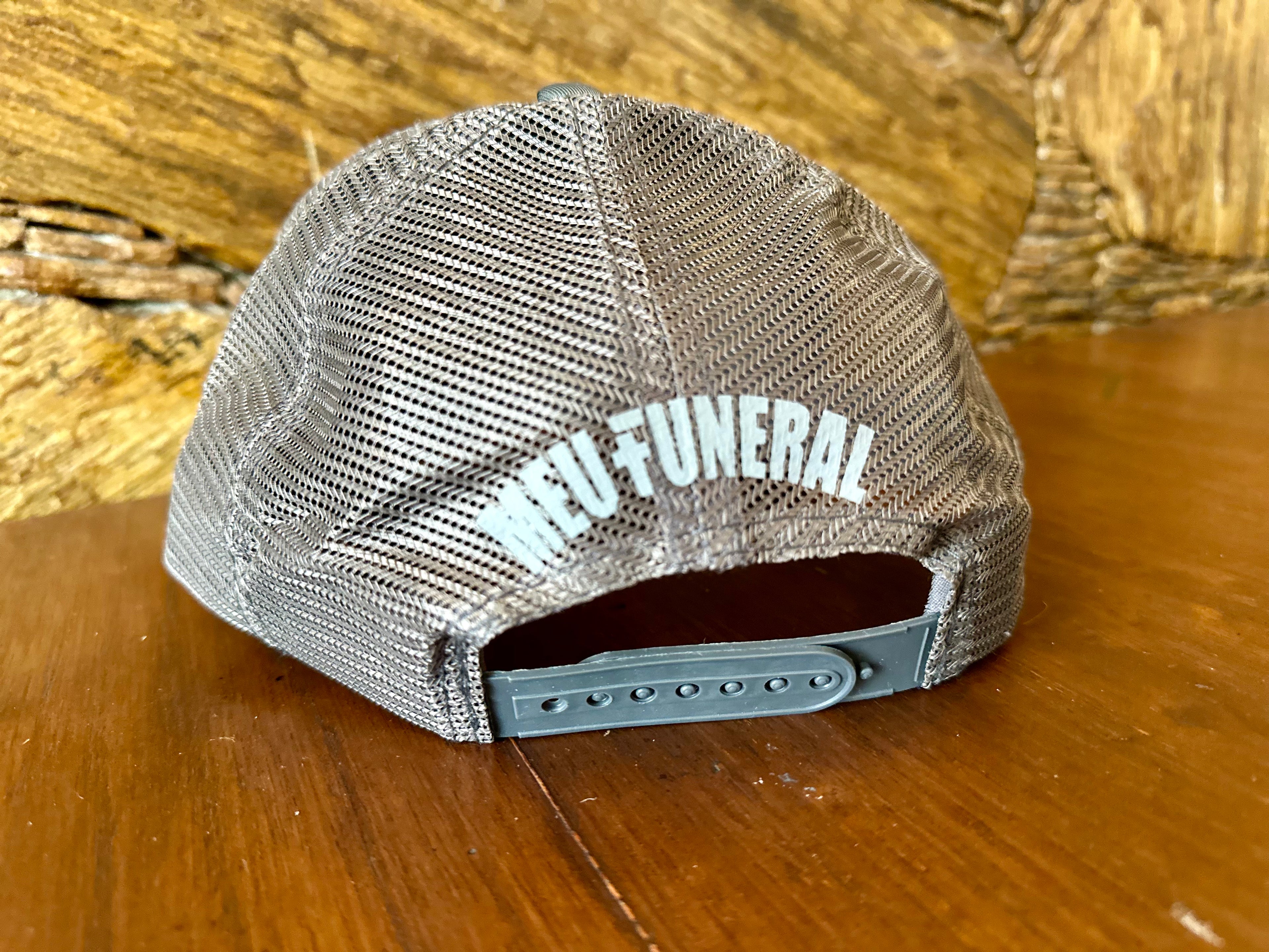 Boné Trucker Caveira
